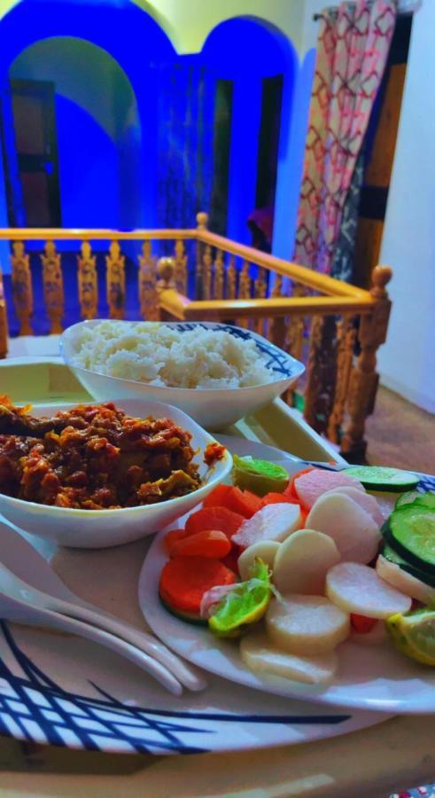 Everest Guest House Gulmarg Esterno foto